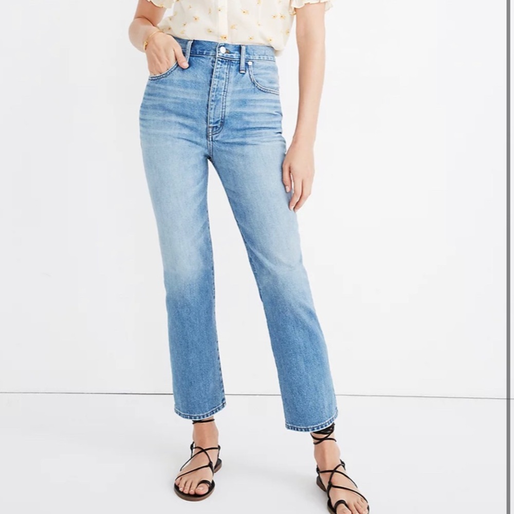 Slim Demi-Boot Jeans in Banter Wash - Size 29